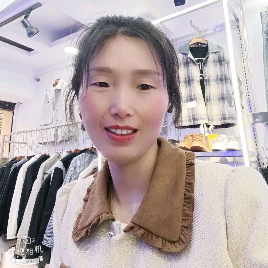 卖衣服的燕姐