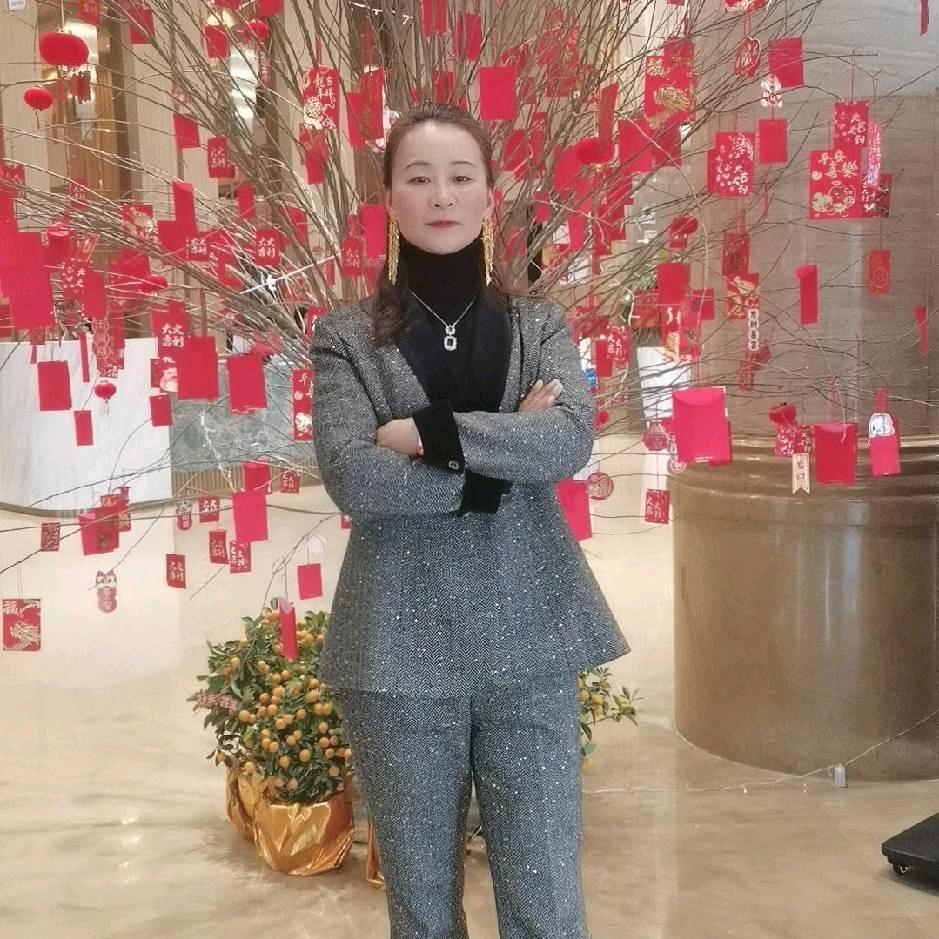 红菊（首播晚上9.30分）