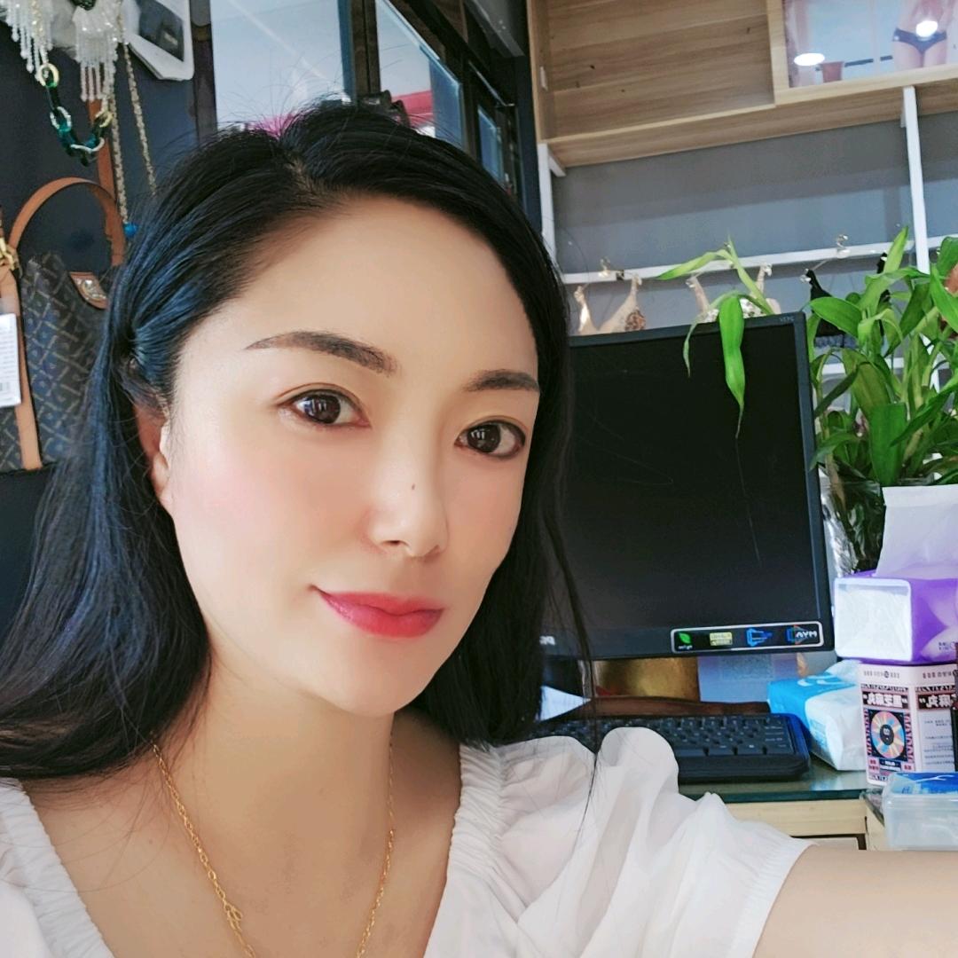 菲菲姐🎤首播每天晚上8:10开播