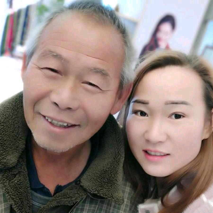 坚强的牡丹