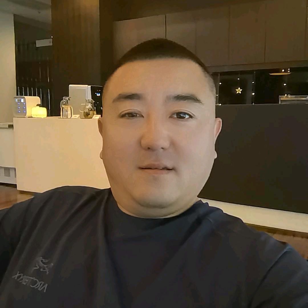 蔺吉龍