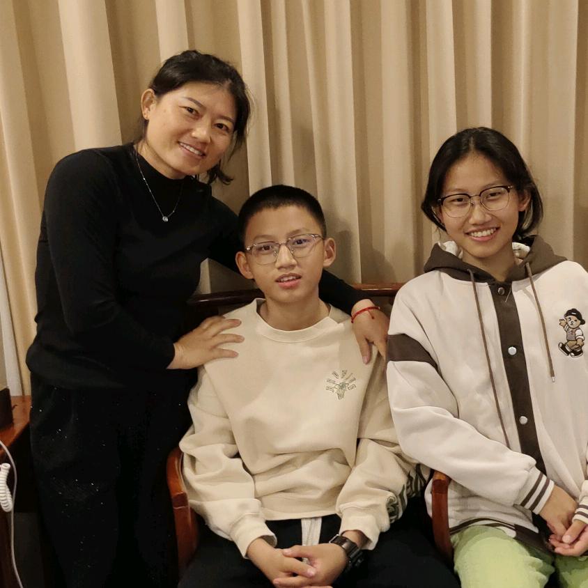 “安静做自己”