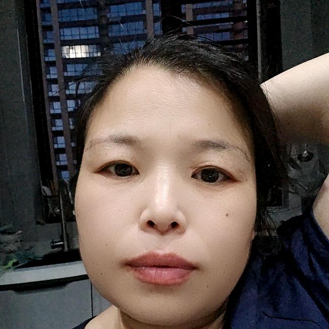 闻闻妈🎤（走路直播）