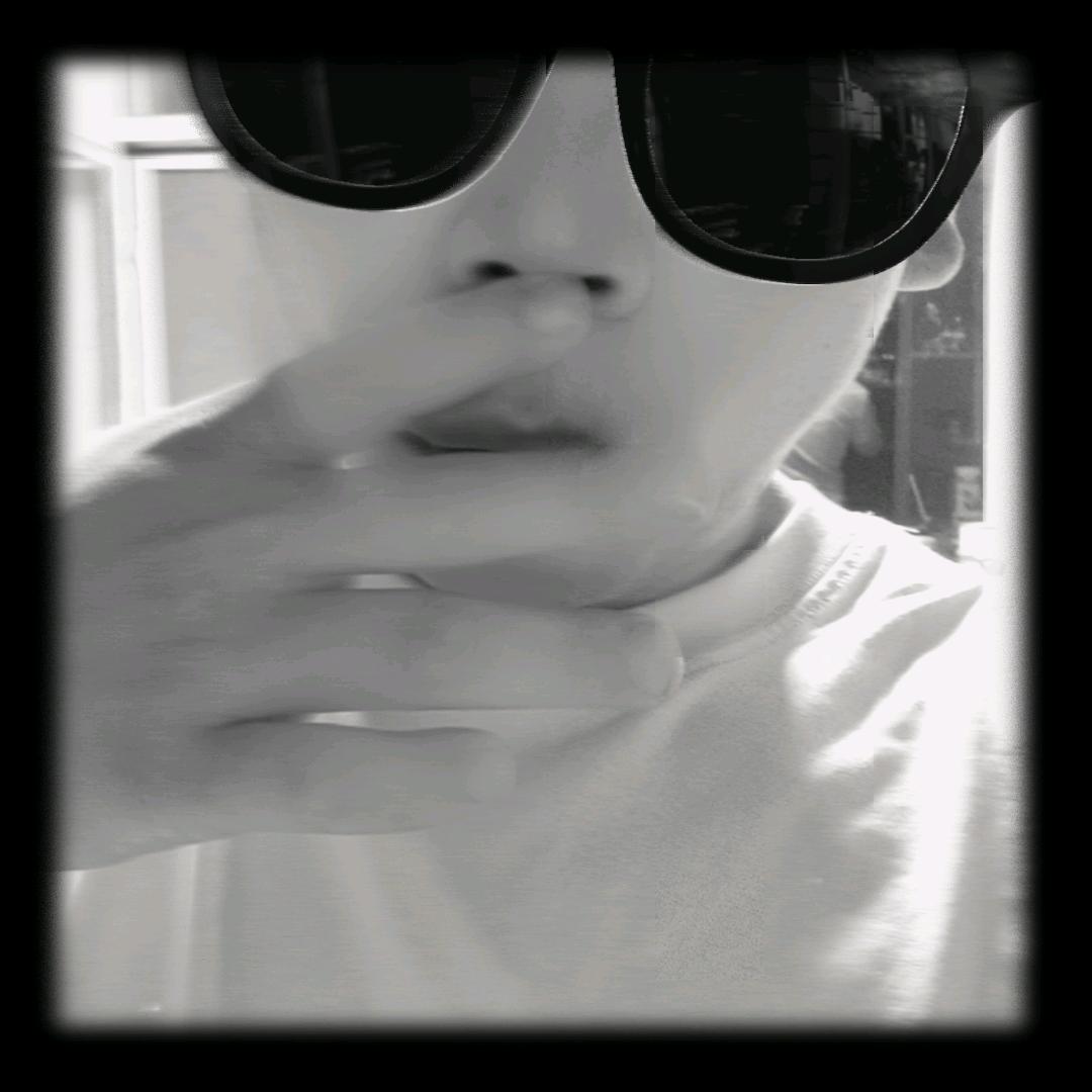 ᝰꫛ爱財ಇ᭄先森