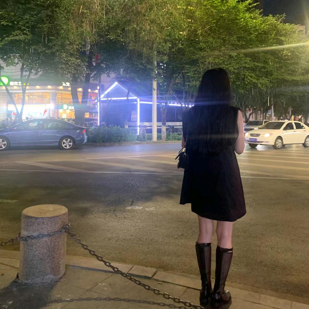 Rezwangul👨‍👩‍👦