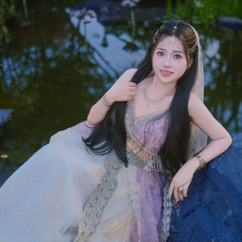 ๓是 卖奶粉营养品的小莲