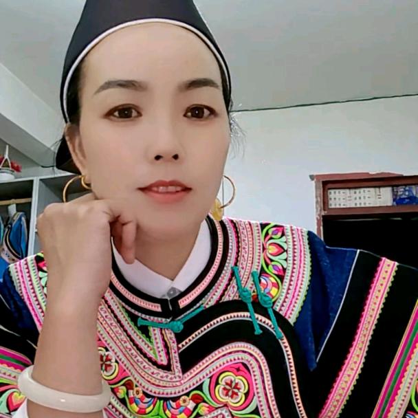 长流喇叭苗手工刺绣民族店