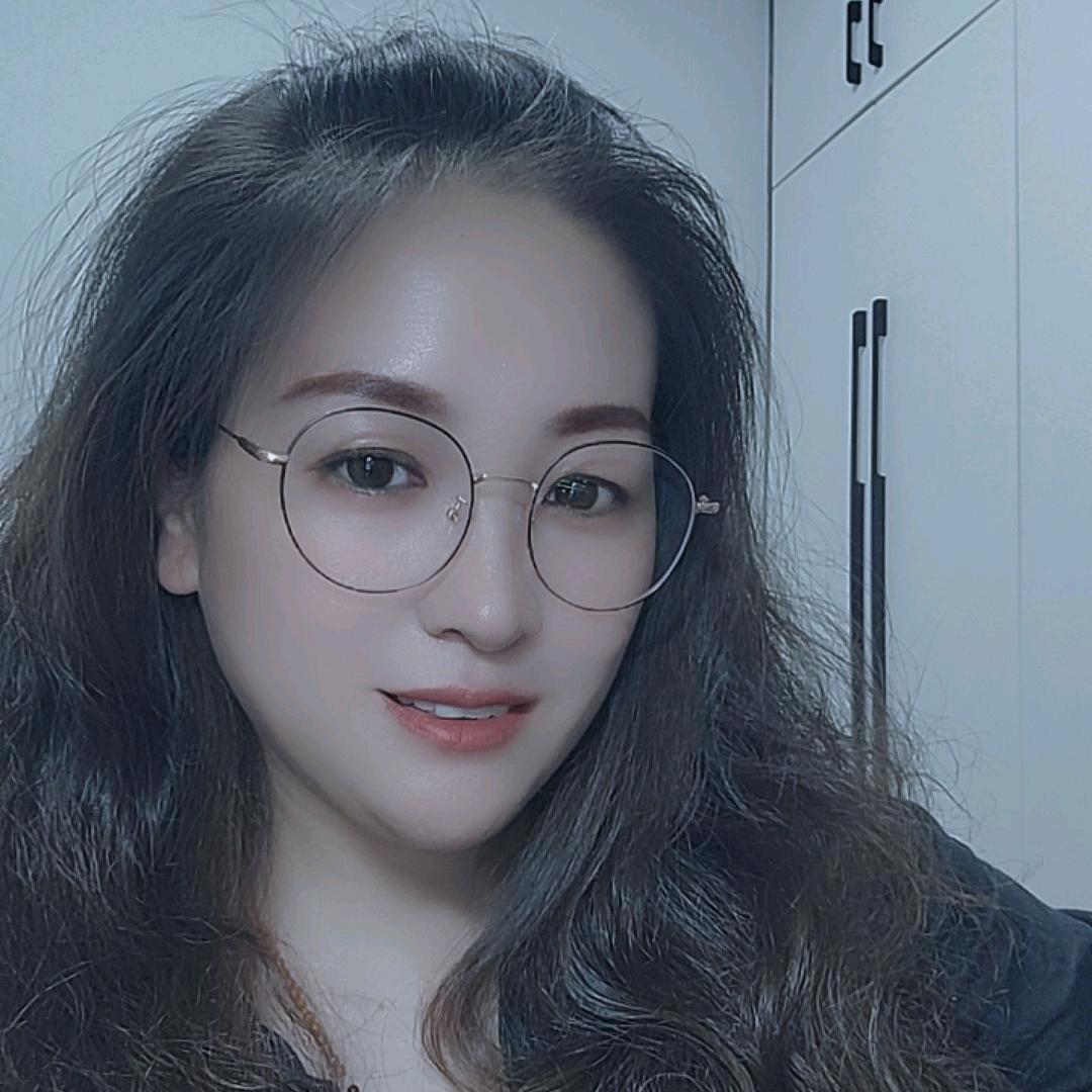 巧拇指核雕