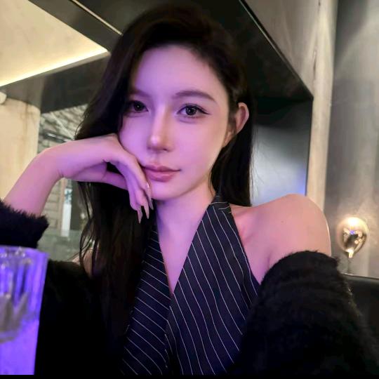 阮听澜商贸行