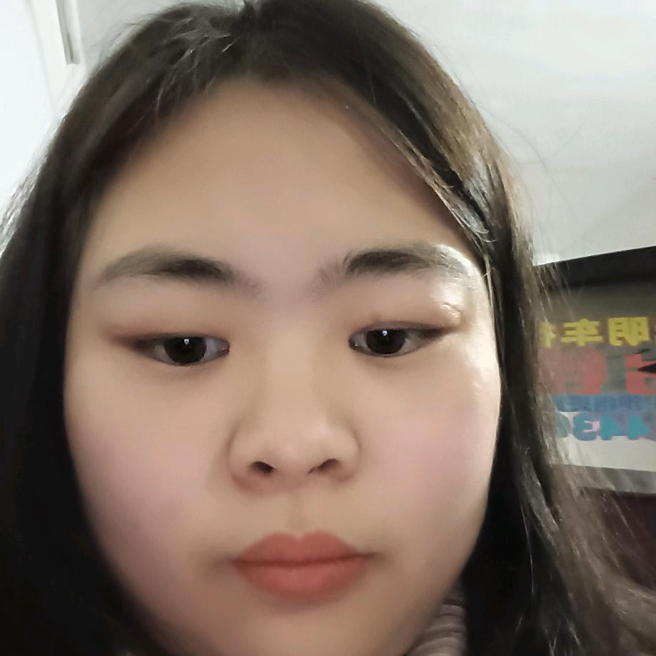 玥然