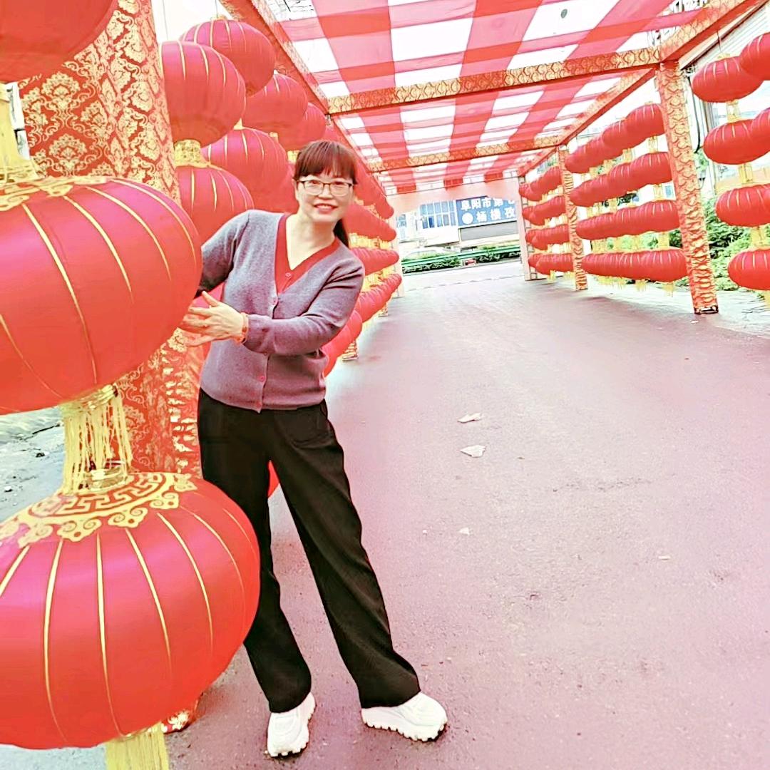 姹紫嫣红