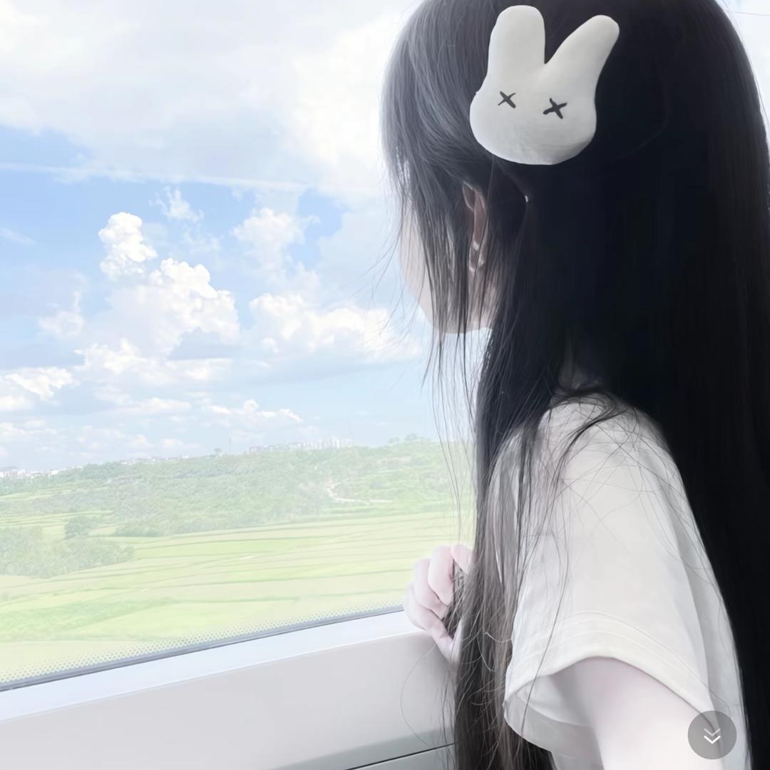 璐璐.