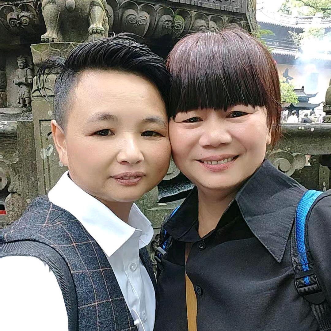 洪哥黄姐
