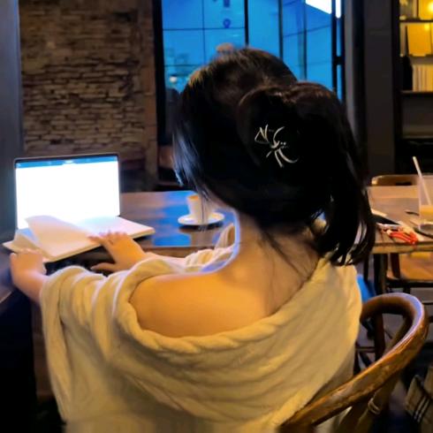梅子熟时栀子香