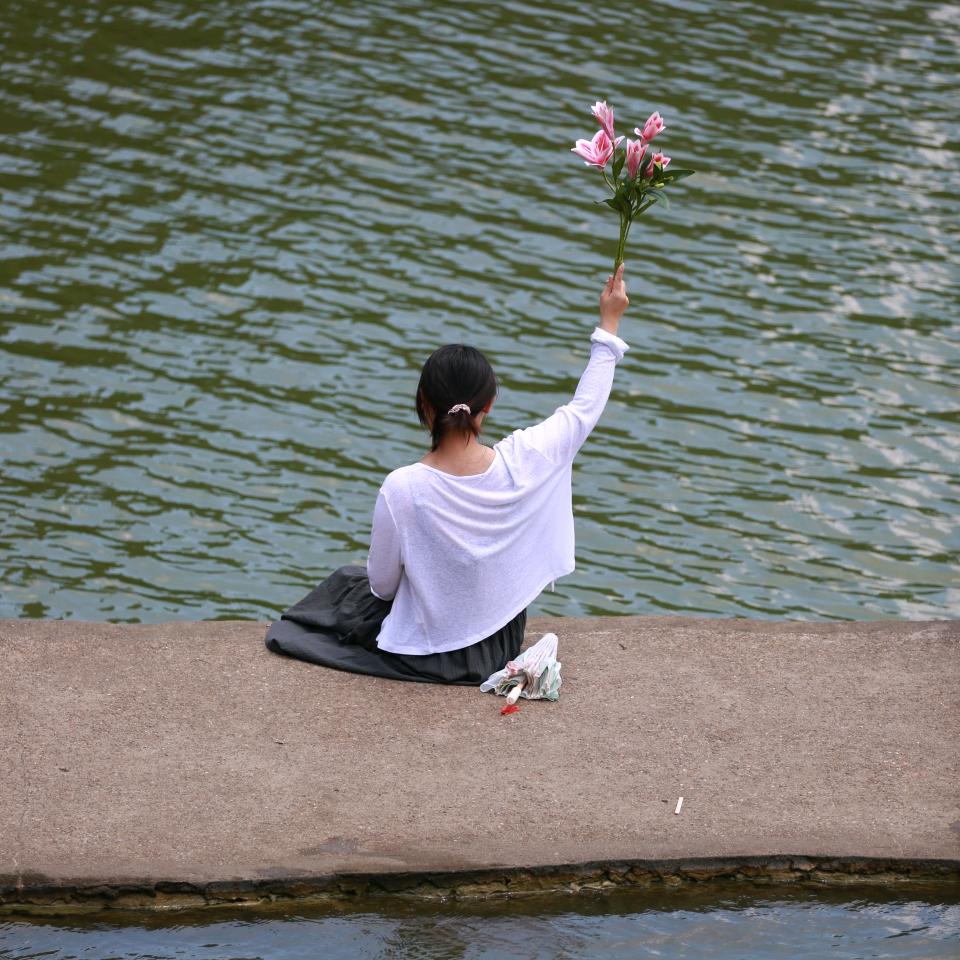 邵东小眼睛中介唐芳