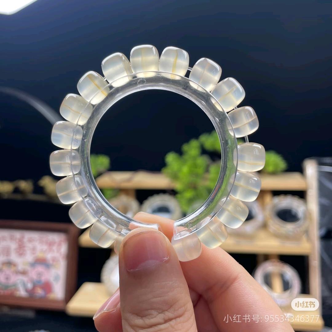 小慧玛瑙杂货铺