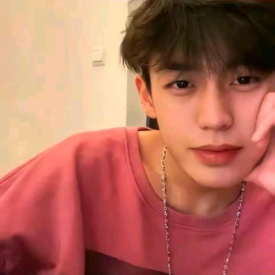 김 지 호