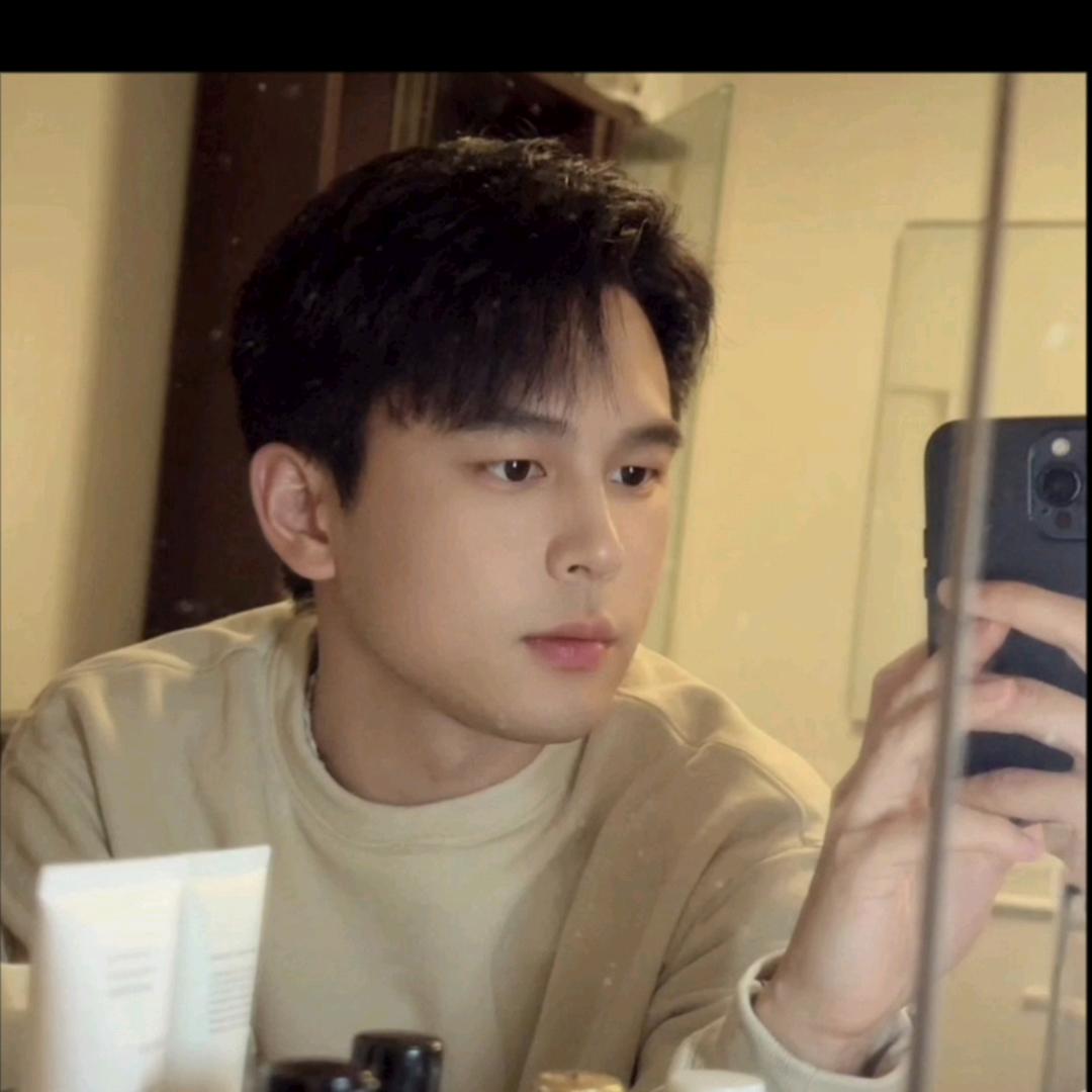 小艾很乖的