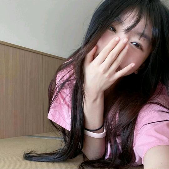 草莓招了
