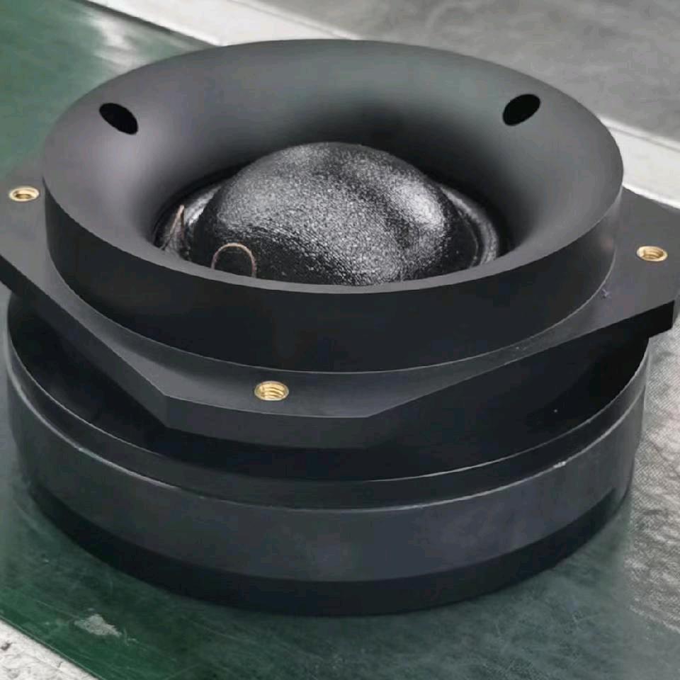 汽车音响改装店