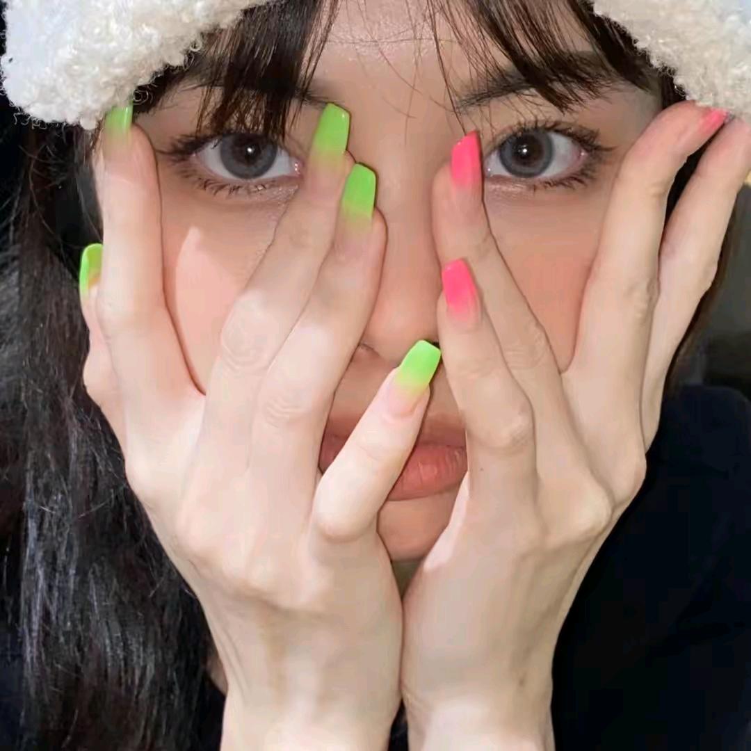 赖木子美甲美睫