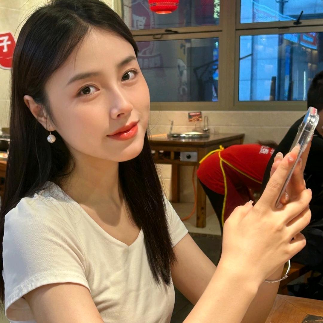 妮老师看球