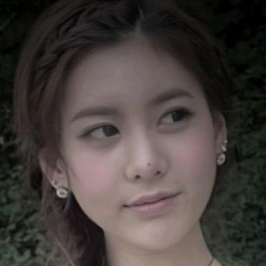 李居丽恋人头像