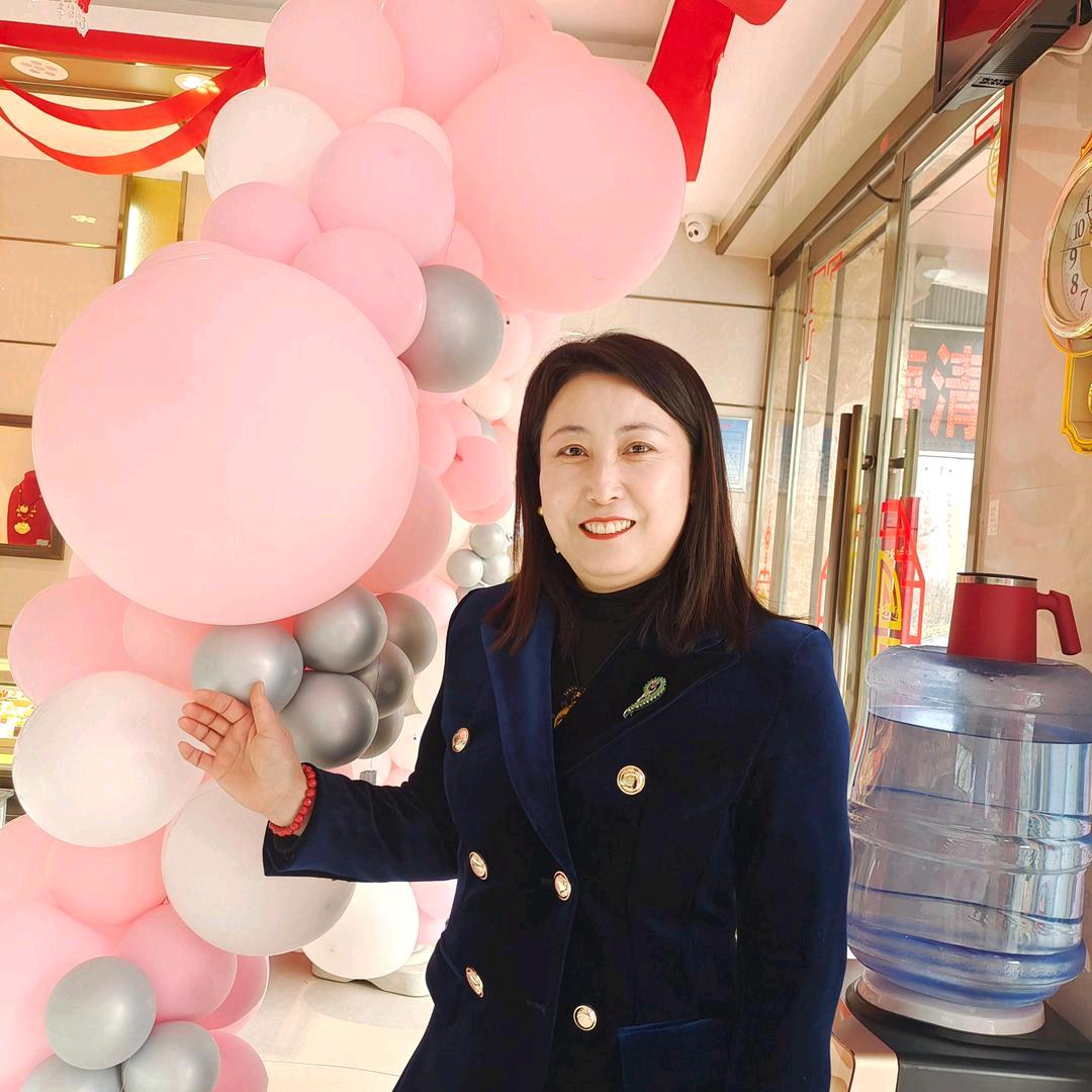 珠宝一海清姐
