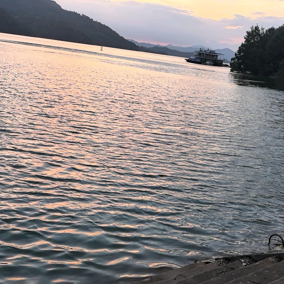 江哥（钢结构工程）