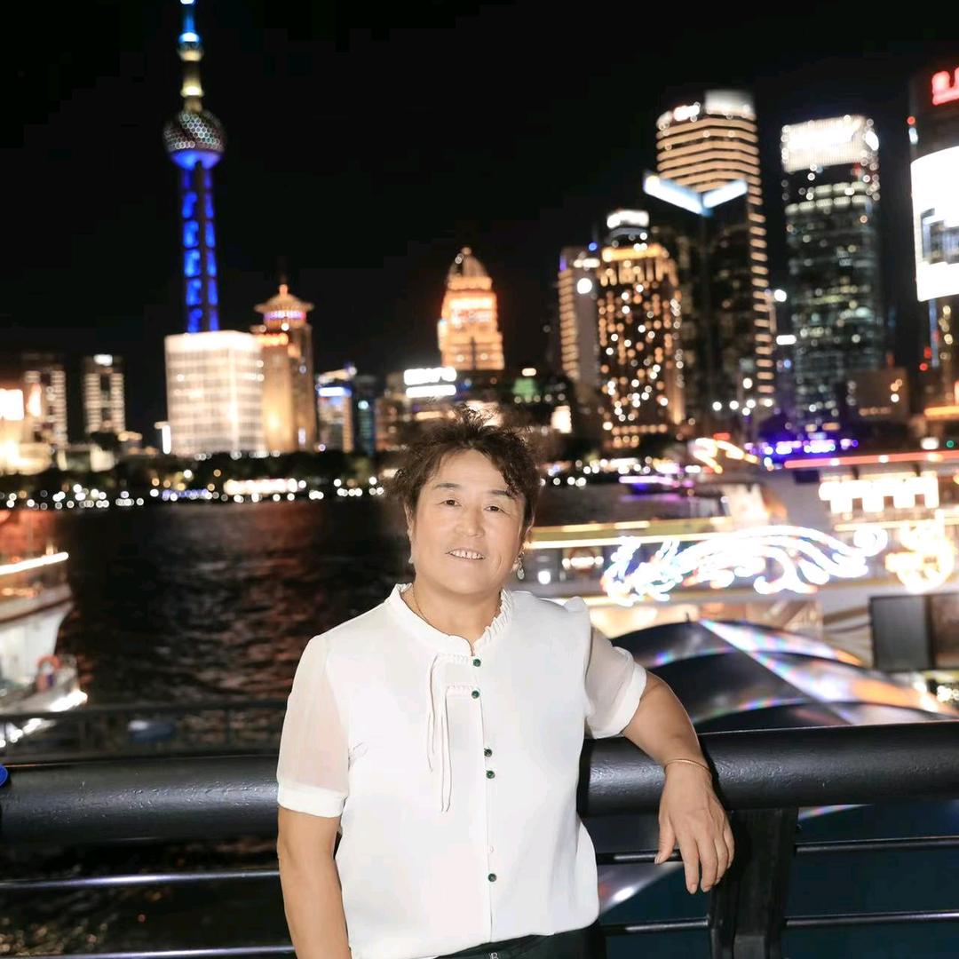 彩红