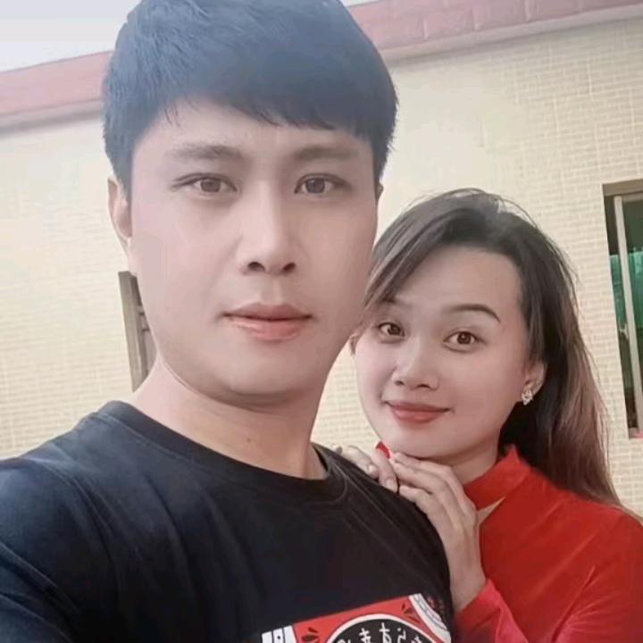 文昌妹巧克丽 (橱窗 🈶物)