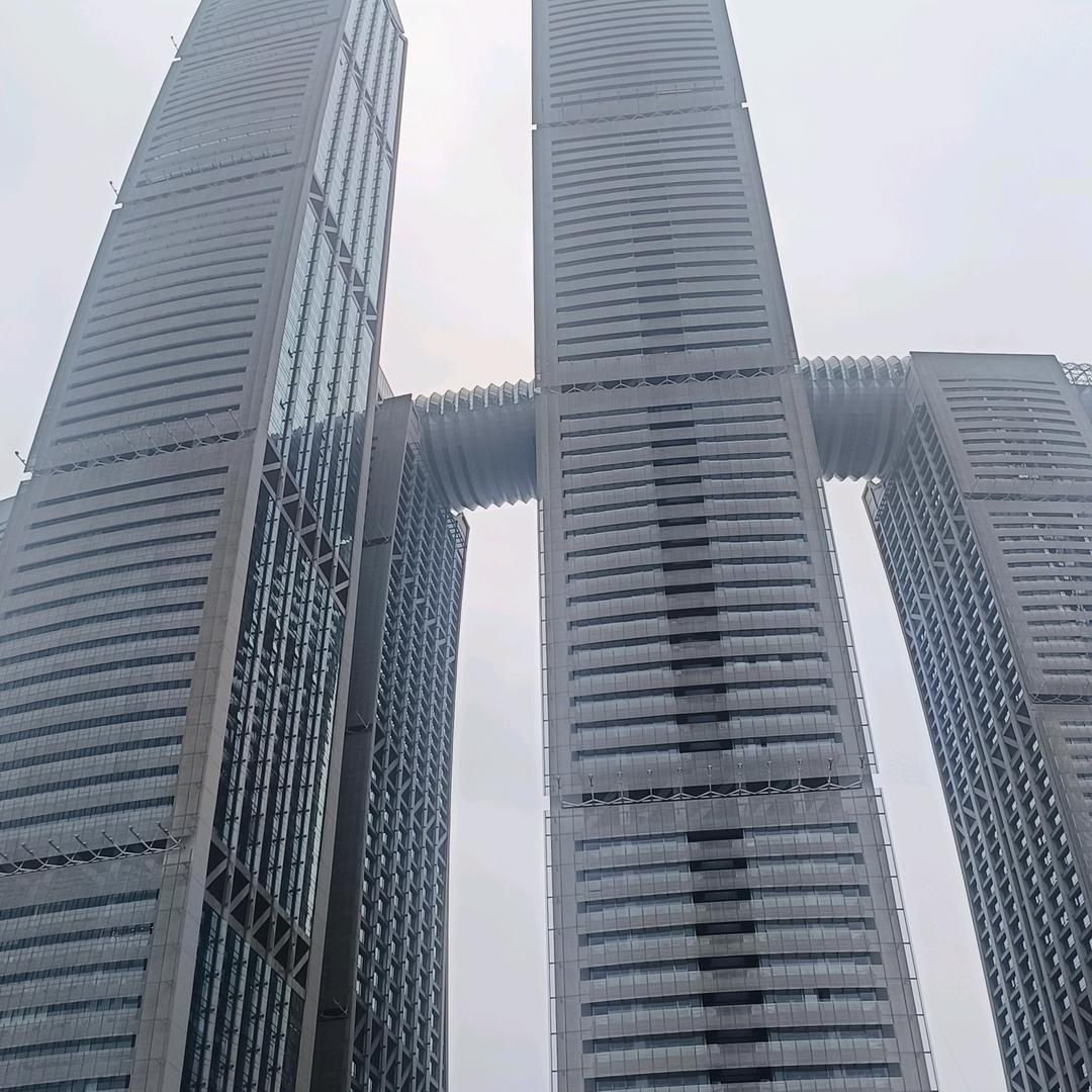 李明娟