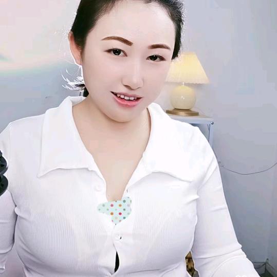 倩