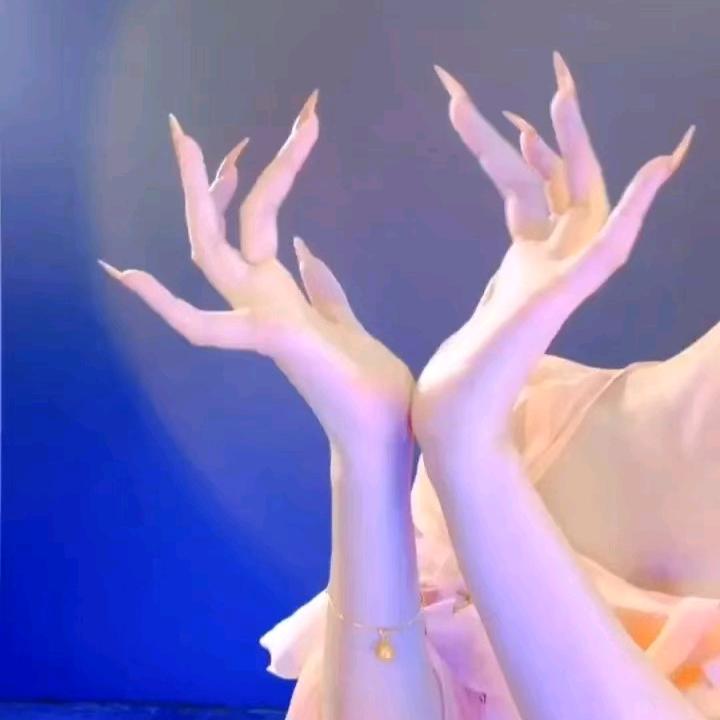 俢正严选工厂店