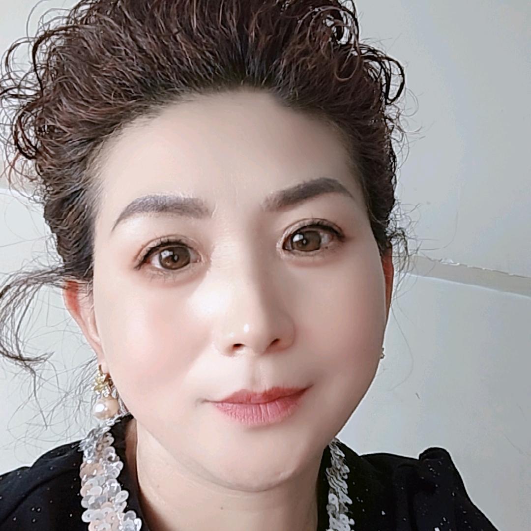 董欣