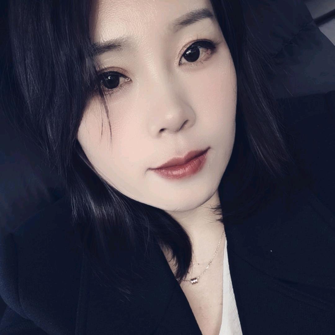蓝💋妞🌹