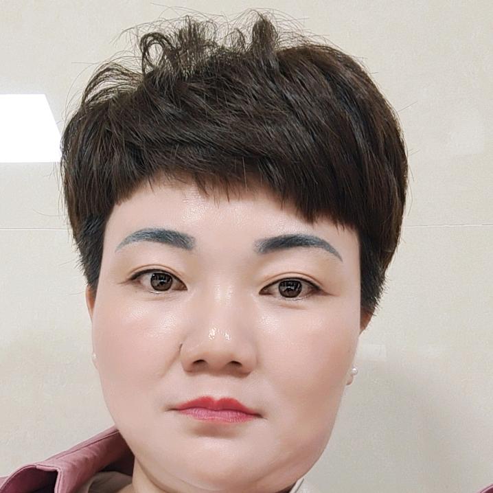 彝族阿妹