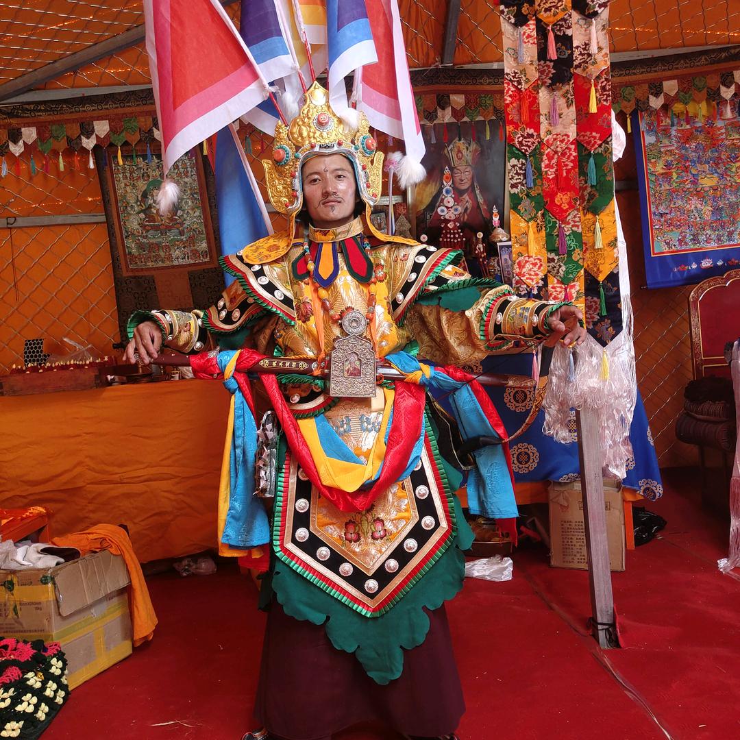 ༗རྩྭ草ཐང་原བུ་男ཆུང་孩༒