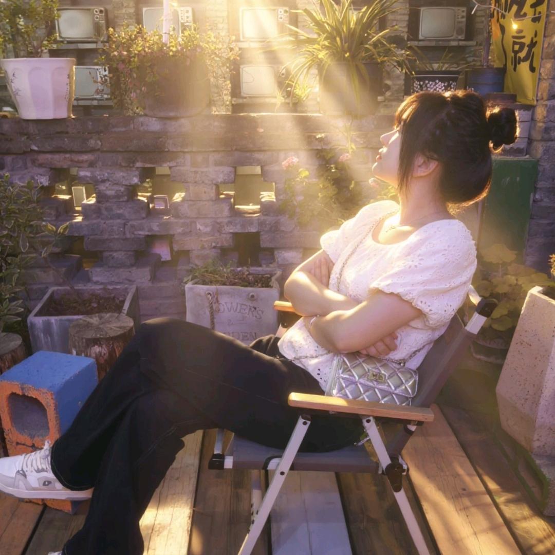 卖贵阳糯米饭团的英子呀