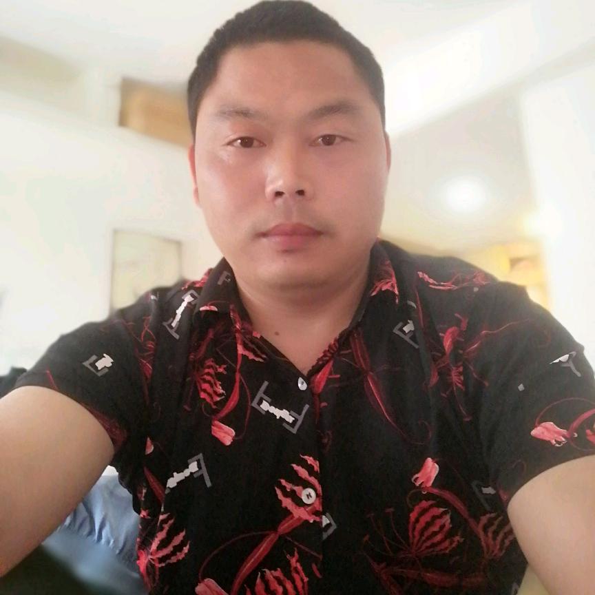 小何哥