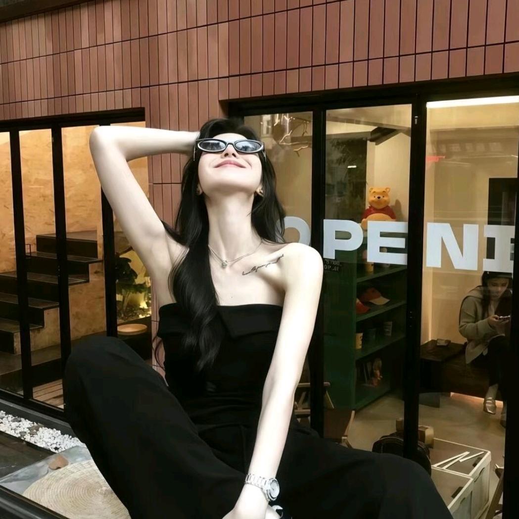 ω