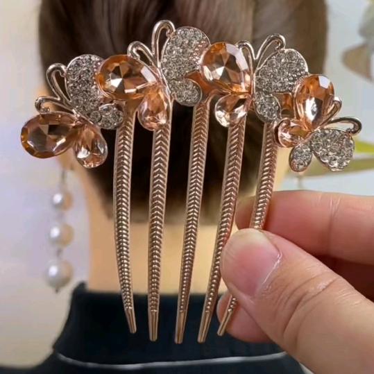 (五妹)🌹🌹🌹