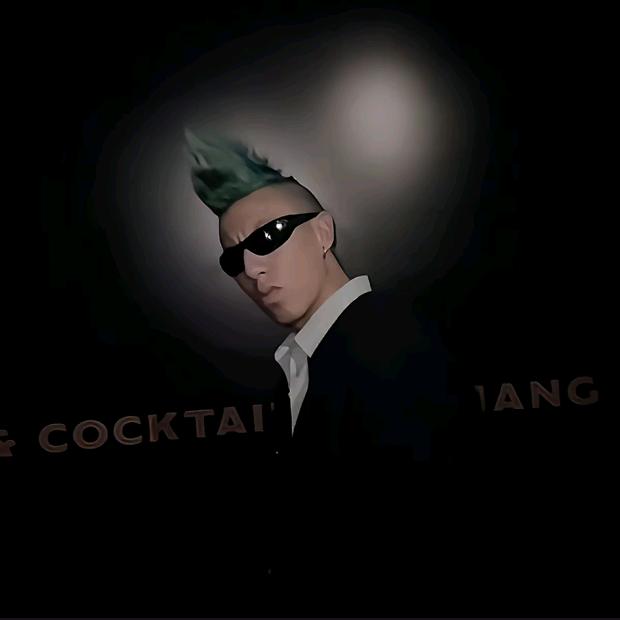 在农村的混的入/.