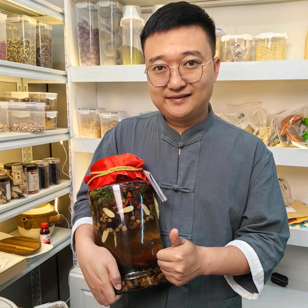 阿伟聊滋补