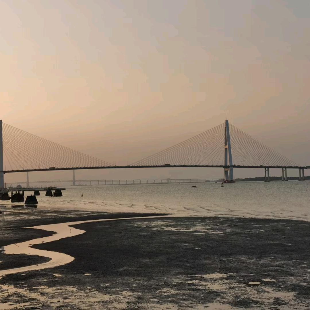 ⊙﹏⊙♬ 磊航未来♬ ♬ ♬