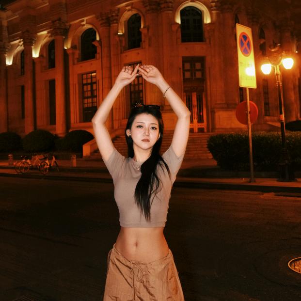 丹妮和假表哥🌈