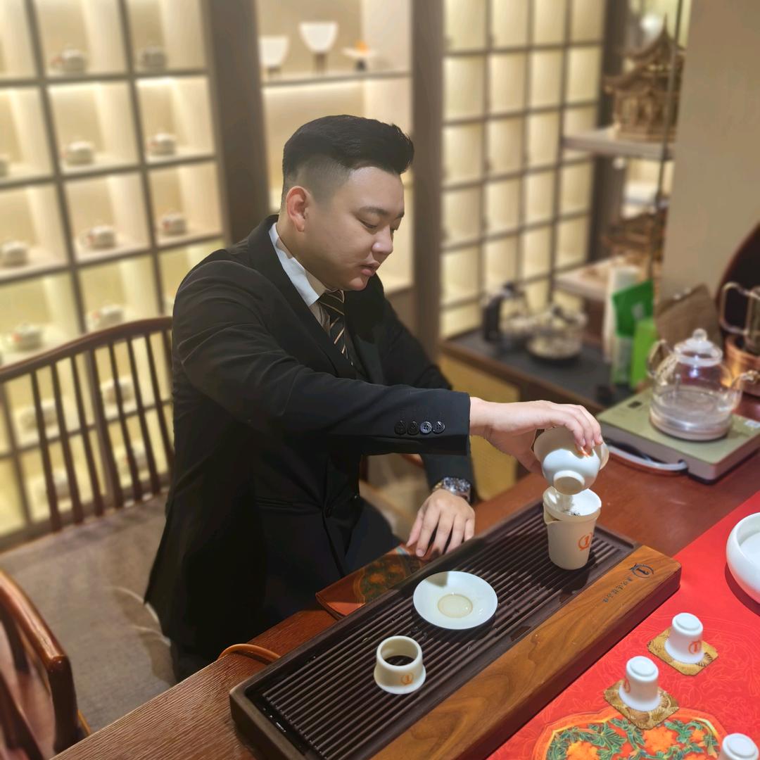 康悦故事、徐先森