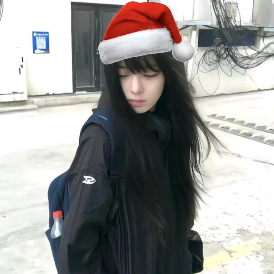 依伊❄️（想见Sun轻版🍀）