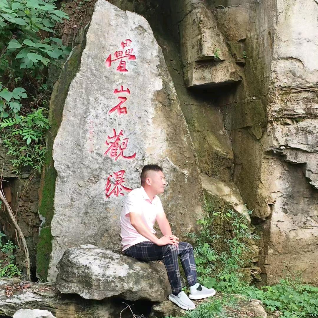 奋斗小青年┳━┳ノ(°_°ノ)一