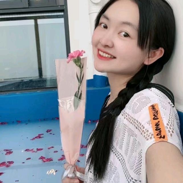 玲妹爱踢桃